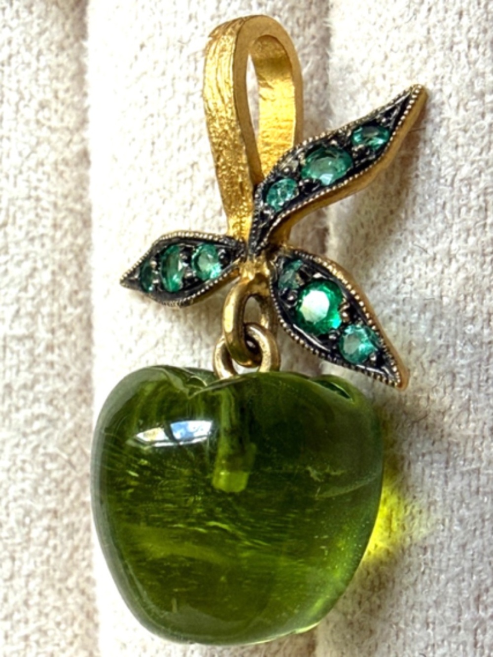 Designer CATHY WATERMAN ~ 22K Yellow Gold Peridot & Emerald Apple Pendant Charm